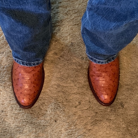 Welcome to my closet - Picture 4 of 4